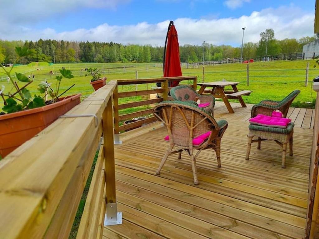 Cozy Holiday Home In Givonne Экстерьер фото